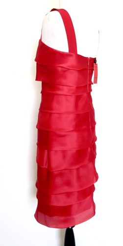 Pre-owned Carolina Herrera Red Silk Formal Dress. Retails $1000 Price $398 Size 2