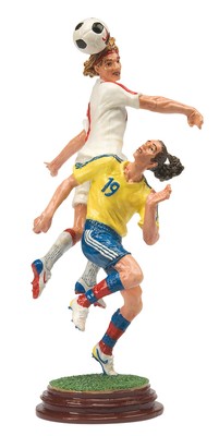 8738051 2 Soccer Player Distler
