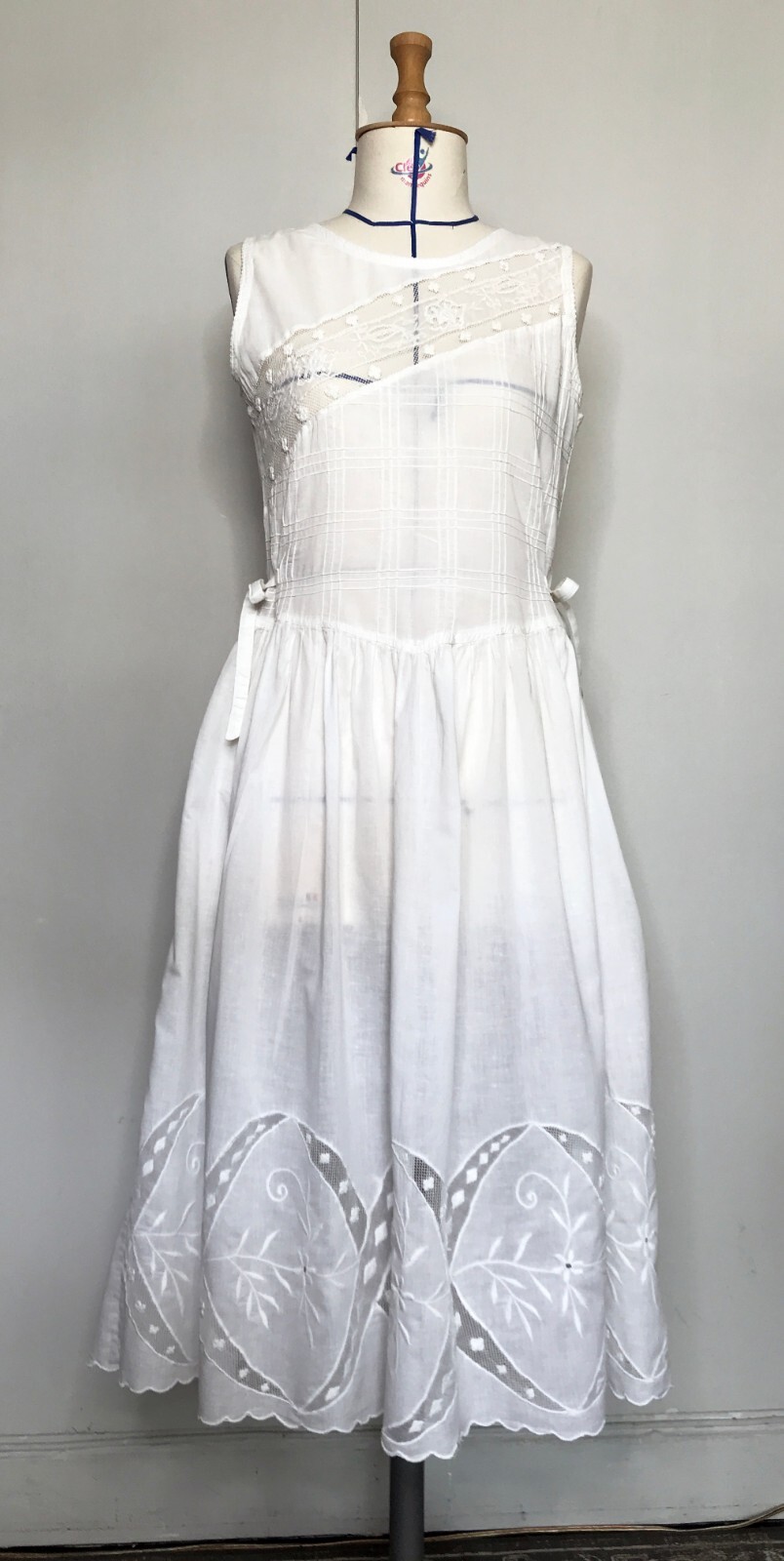 Jean brut vintage broderies et dentelle René Derhy - 36 - Femme