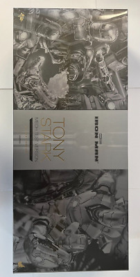 Hot Toys MMS582 ~ IRON MAN ~ TONY STARK ~ Deluxe Version ~ 1/6th Scale Figure