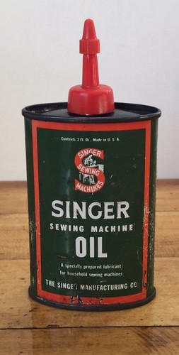 Vintage Singer Sewing Machine Oil 3 Oz Oval Tin Can Green w/Red Spout Cap