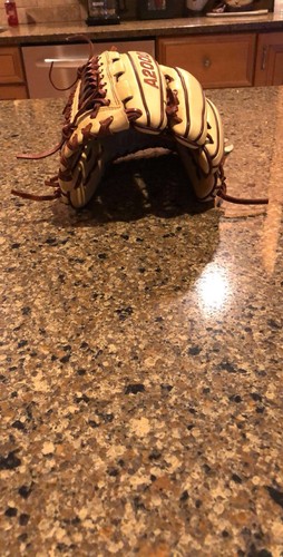 wilson a2000 D33 Limited Edition