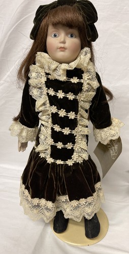 洋書 Victorian Doll Secrets 洋書 Victorian Doll Secrets Victorian Doll with a Secret: A