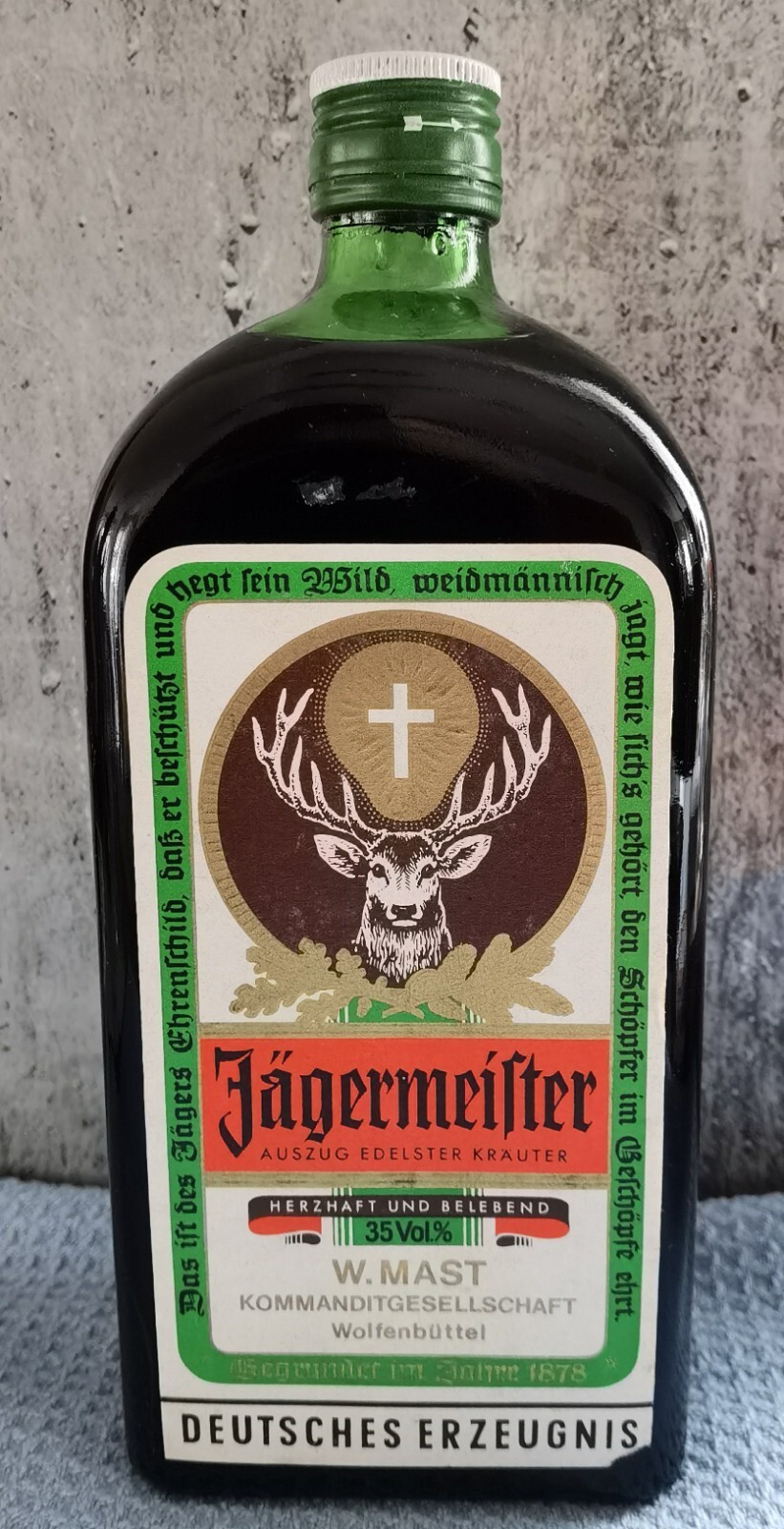 Jägermeister 750ml 6本セット 楽天市場】(6本セット)イエガーマイスター (イエーガー マイ