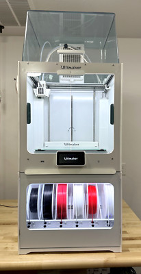 ULTIMAKER S5 3D PRINTER WITH AIR MANAGER & MATERIAL STATION WITH LOTS OF EXTRAS