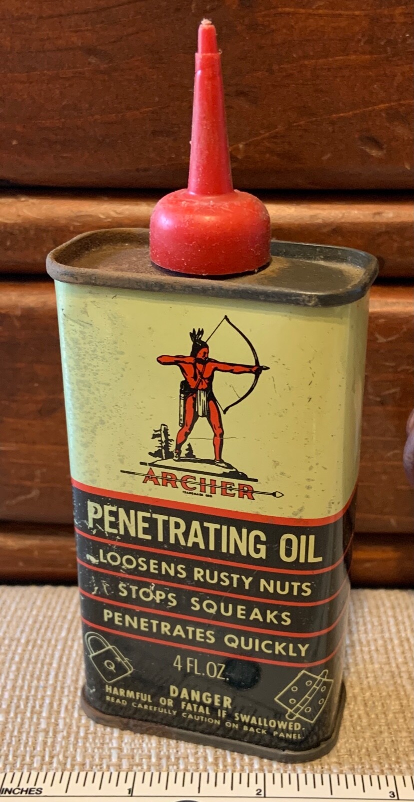 アメリカン雑貨 オイル缶 インテリア VARSITY GRAPHITE PENETRATING OIL TIN CAN  HANDY OILER 8oz アメリカン雑貨 オイル缶 インテリア VARSITY GRAPHITE