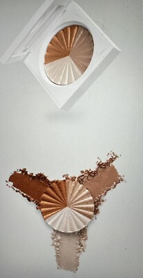 New Ofra Cosmetics Highlighter in Everglow .35oz/10g Full Size