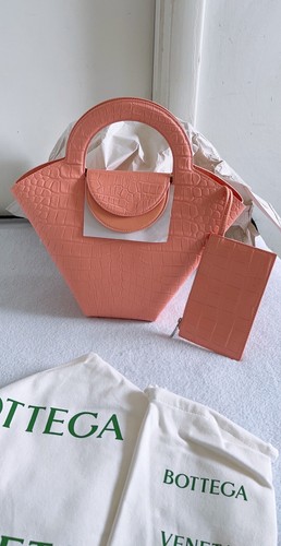 トートバッグ BOTTEGA VENETA SS21 LARGE DOLL TOTE BAG (658516_VA4509414) YELLOW Bottega Veneta LARGE DOLL TOTE BAG (658516_VA4509414
