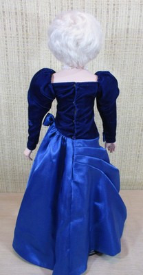 Danbury Mint America's First Lady Barbara Bush Doll In Inaugural Ball Ensemble