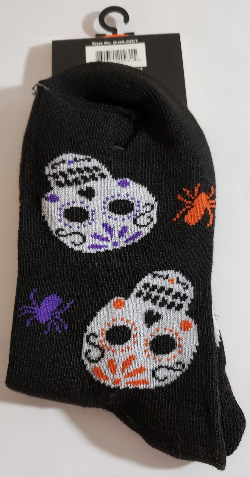 Halloween Socks Ladies Size 6-8 and 9-11 (Black Sock-Multi-Color Skull Print)