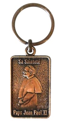  POPE JEAN PAUL II CELEBRONS NOTRE FOLI 1984 PAPAL VISIT MONTREAL KEYCHAIN NEW !