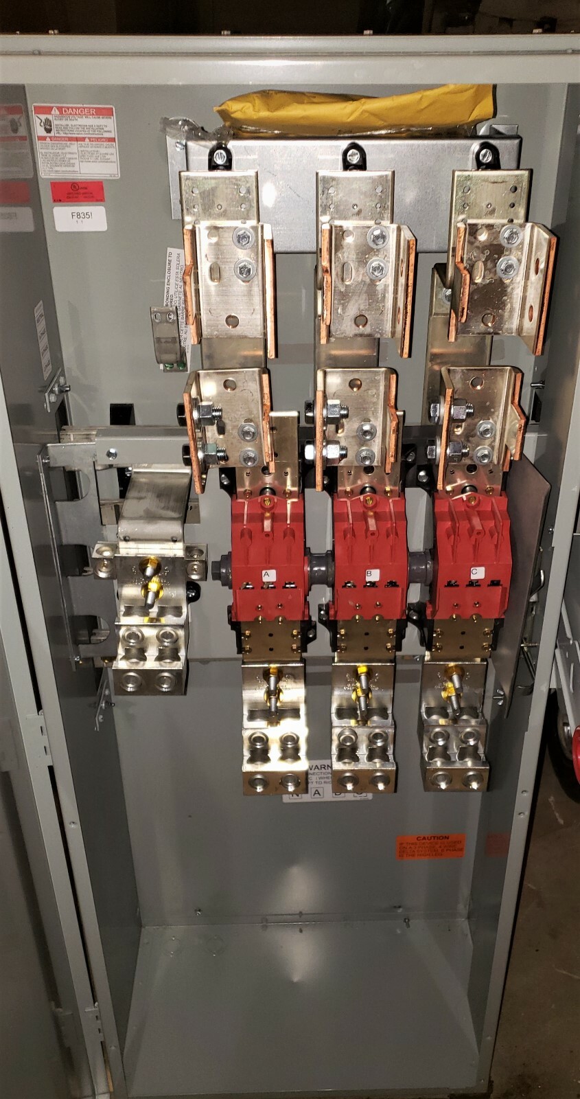 EATON MAIN FUSIBLE SWITCH 800 AMP 3 PHASE