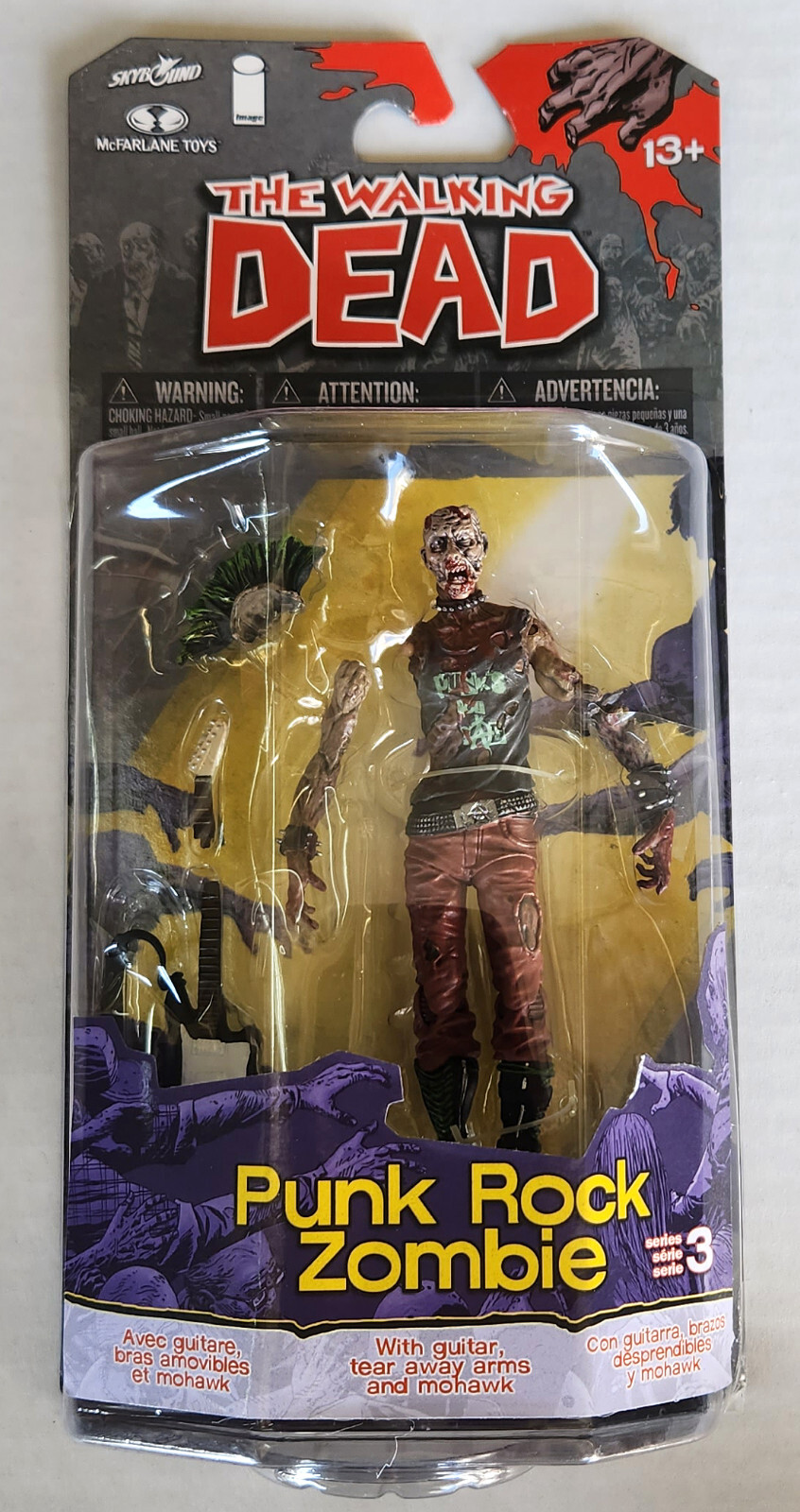 マクファーレントイズ　walkind dead ライオットギア・ゾンビ Amazon.com: McFarlane Toys The Walking Dead TV Series 4 Riot