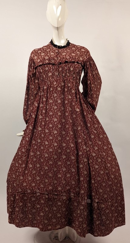 CIVIL WAR FLORAL PRINT MUSLIN DRESS W FULL BISHOP SLEEVES + RUFFLES | eBay