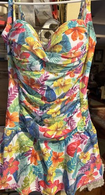 WOMANS BNWOT ONE PIECE FLORAL BATHING SUIT BY VENUS