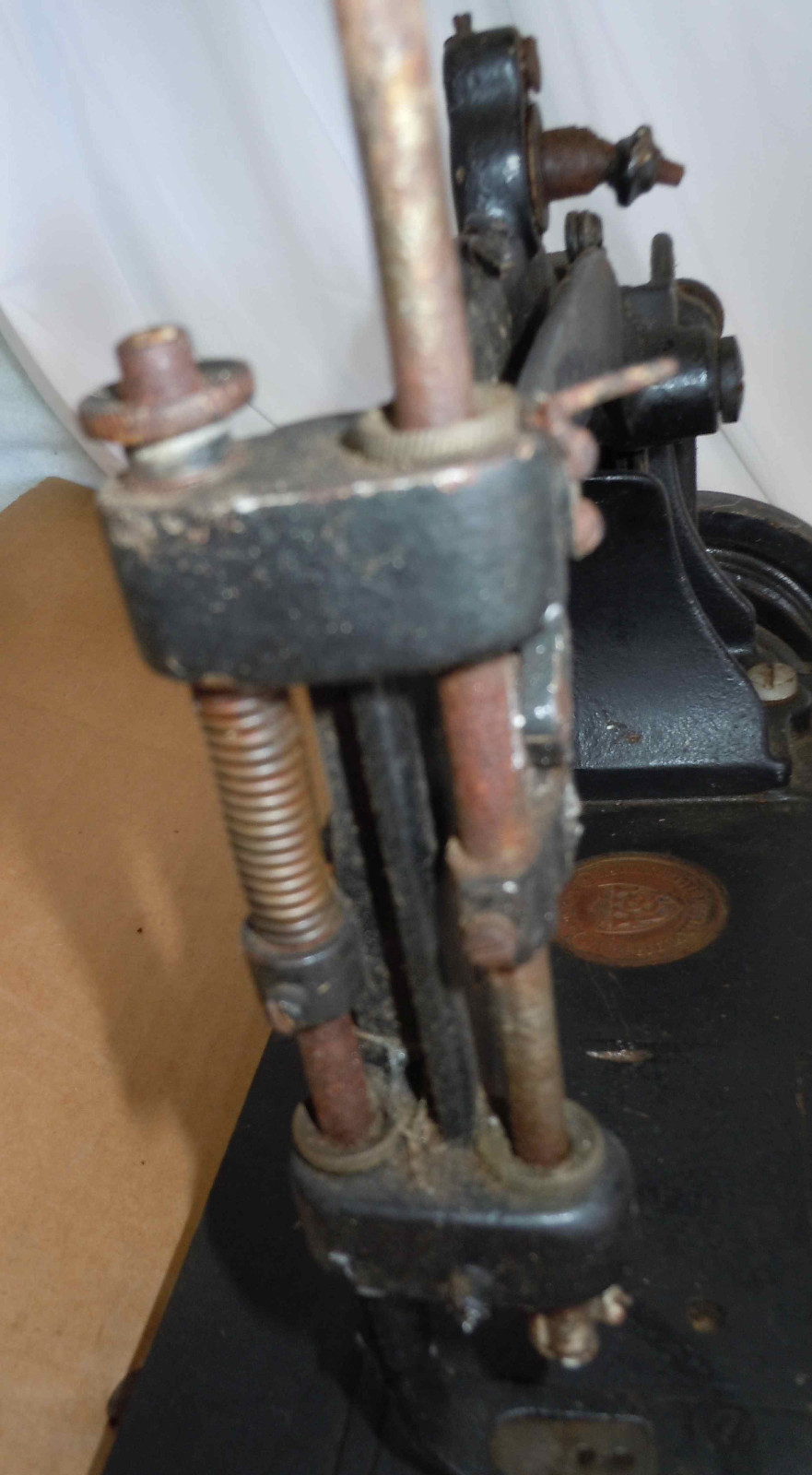 Early Wheeler & Wilson Sewing Machine No. 8 Turns Freely