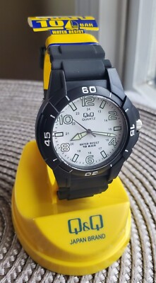 Q&Q Watch NWT Silicone Strap Water Resistant 10 Bar