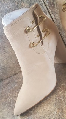 Katy Perry The Eliza Blush Suede Ankle Bootie Size 7.5