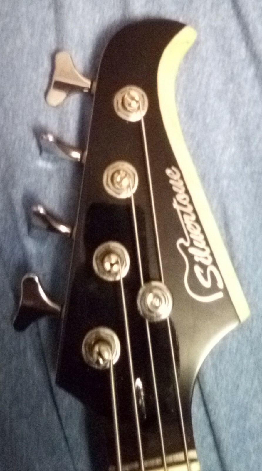 Silvertone SSLB11 Revolver 4 String Bass Guitar (Blue)