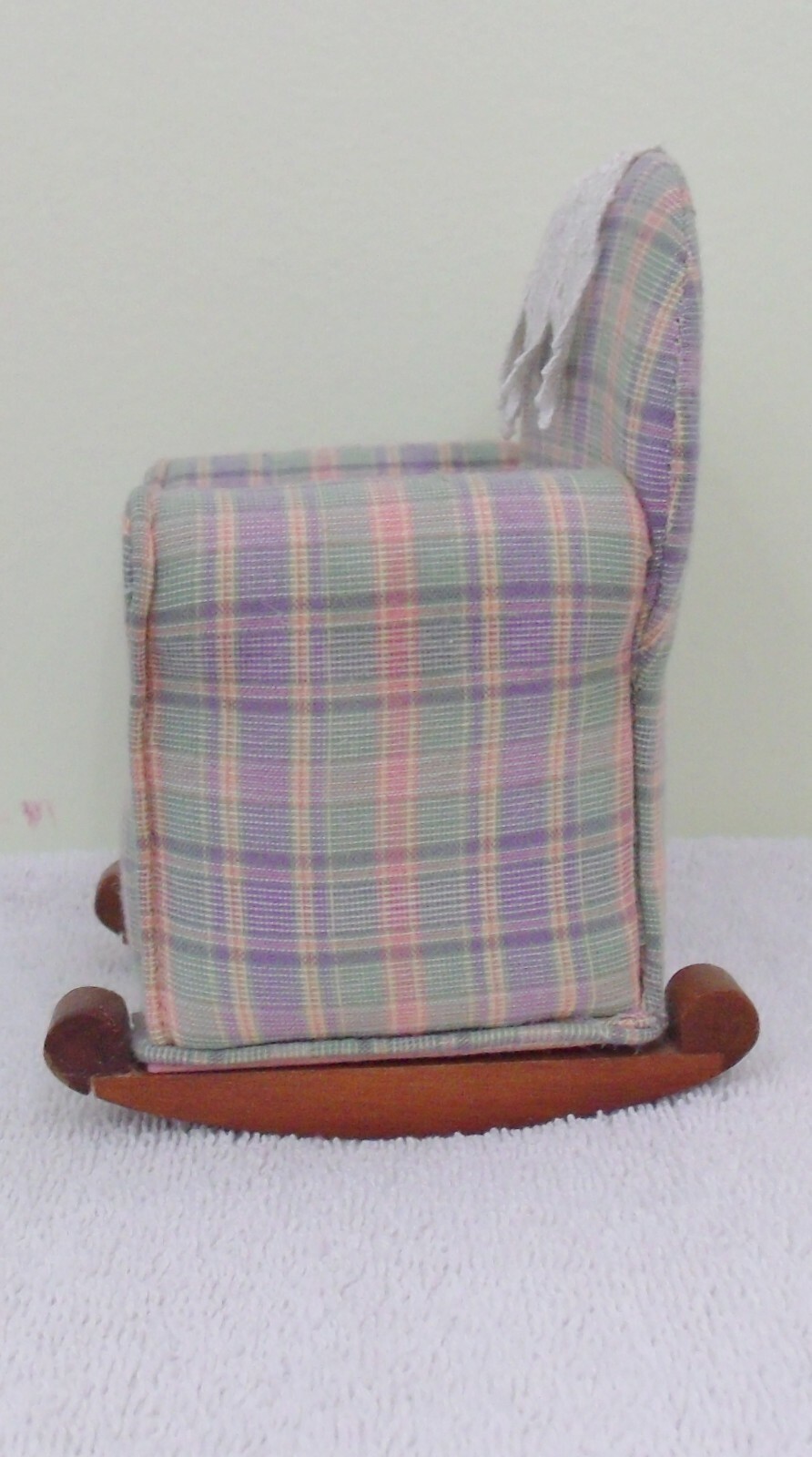 Rocking Chair Cozy Chair Soft Multi-Color Plaid Pincushion