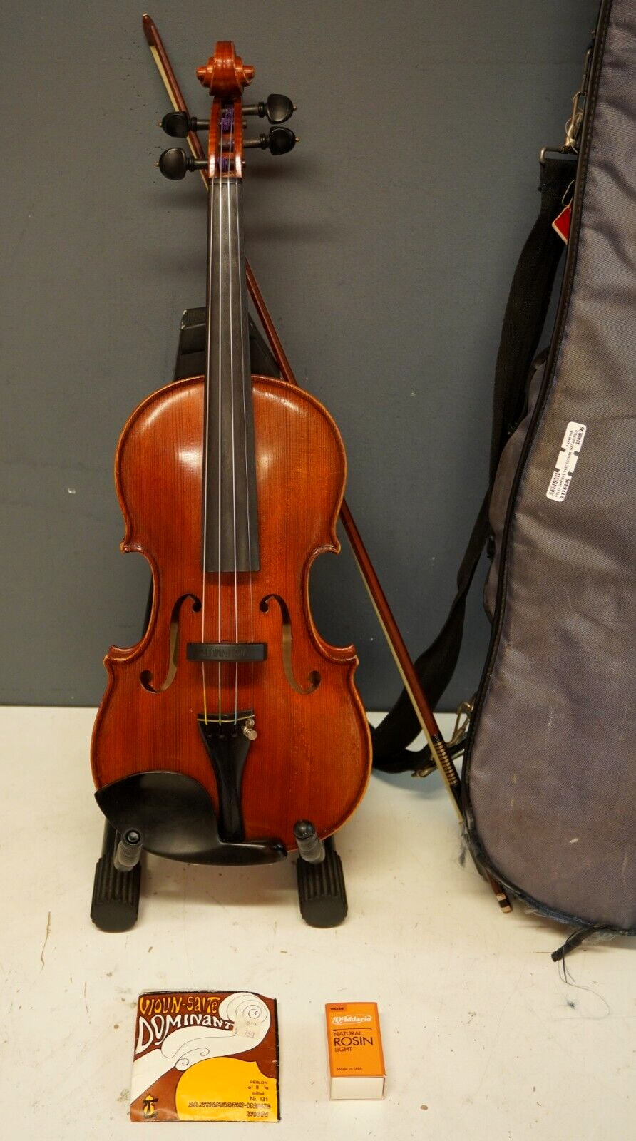 ★Franz Sandner 1984 4/4 ☆Franz Sandner 1984 4/4 Franz Sandner 1987 4/4 Violin comes
