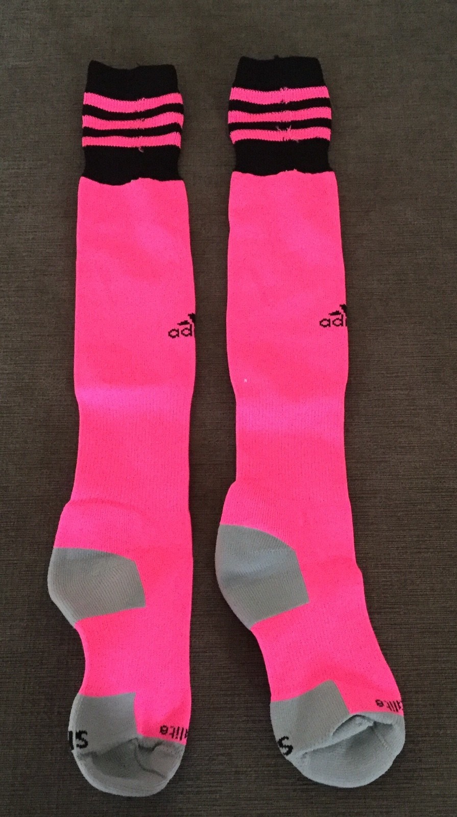 New Adidas Copa Zone Cushion II Sock Col Ultra POP/Black Size Small