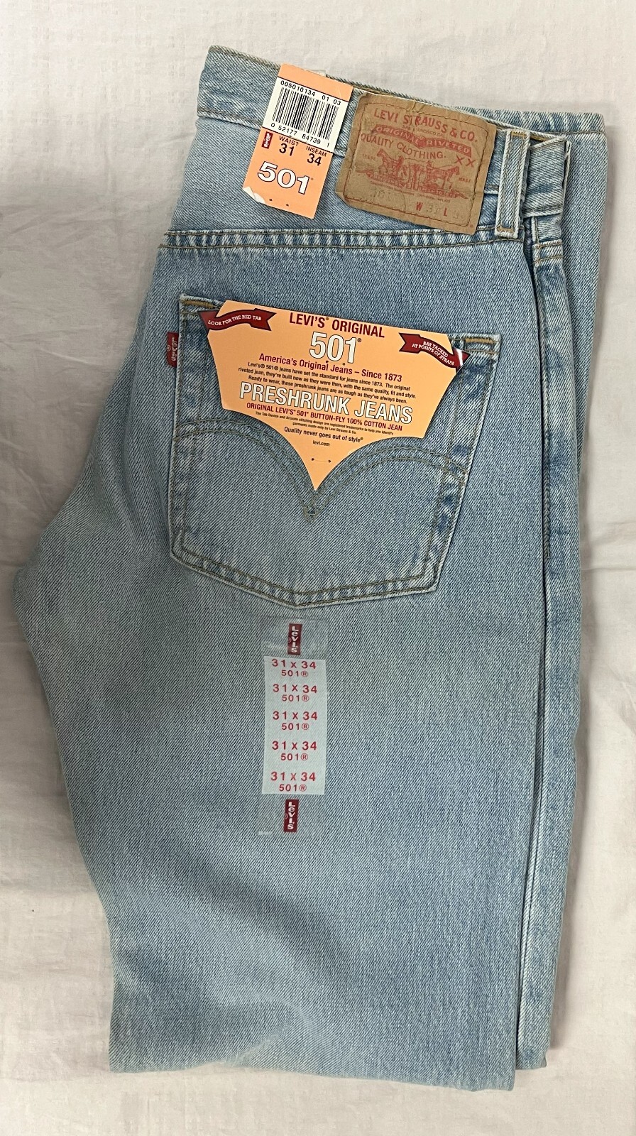 Levis Mens 501 Original Fit Preshrunk Jean Light Stonewash Levis Mens 501 Original Fit Preshrunk Jean Light Stonewash