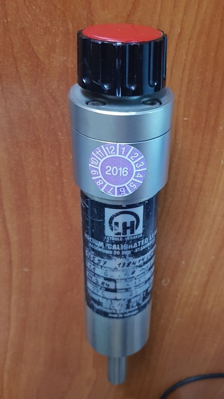 Oerlikon Leybold Helium Calibration Leak Tl 8, Nr 16557 Test Leak With He Reserv