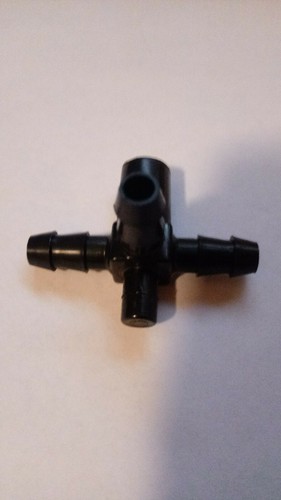 10 New Maple Sap Tubing Tees 5/16