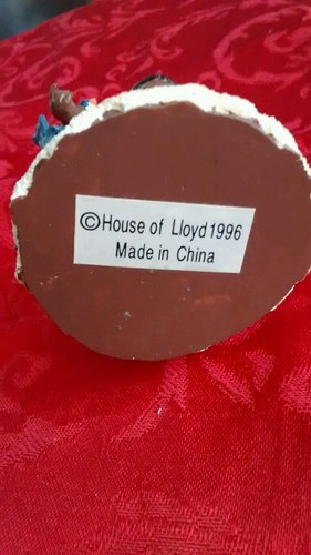 African American Boy Feeding Birds House Of Llyod 1996