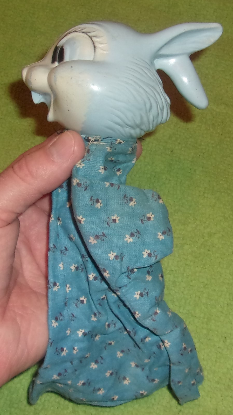 3 vintage Walt Disney hand puppets 1960's? Pinocchio Bambi Thumper display