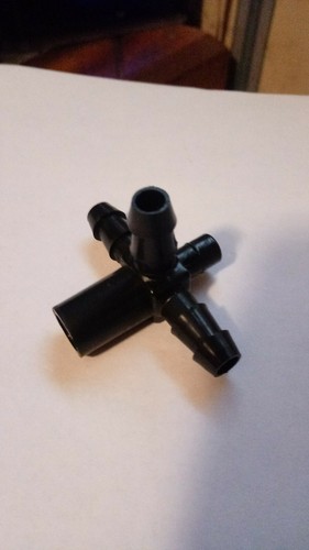 10 New Maple Sap Tubing Tees 5/16