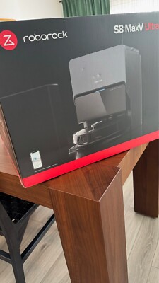 BRAND NEW - Roborock S8 MaxV Ultra with 8-in-1 RockDock  Ultra (Black)