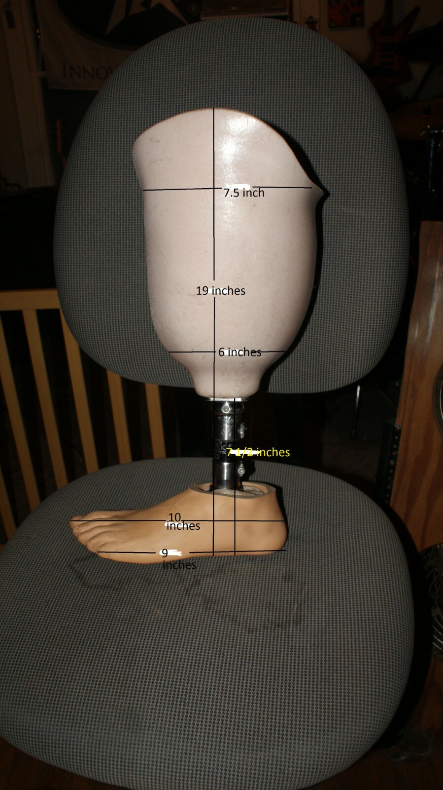 Bull Dog Prosthetic Left Leg w/Foot Below Knee  Size 10 foot with extra leg cup.