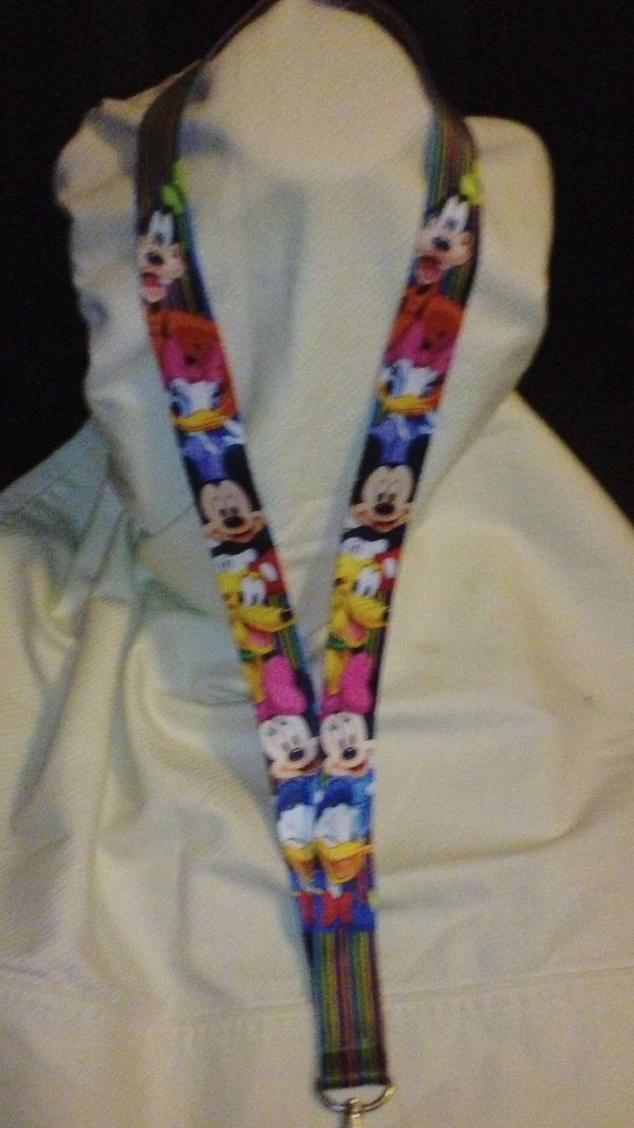 DISNEYLAND PARIS LANYARD FAB 5 & DAISY BLACK/RAINBOW COLORED 37 IN CHILD eBay