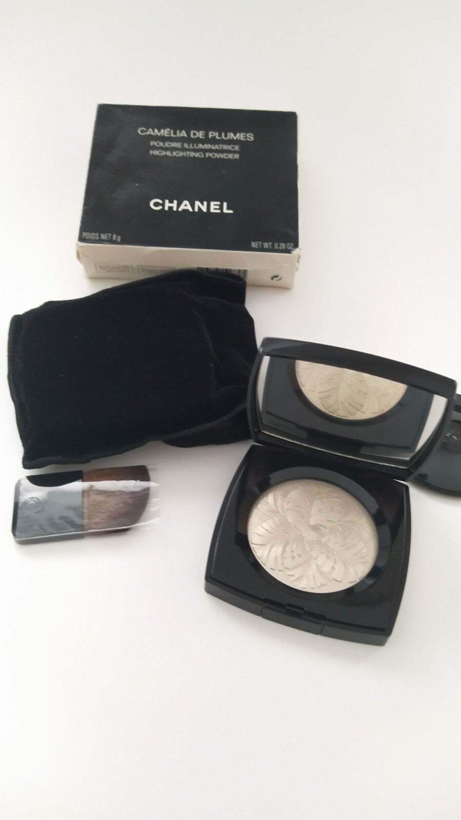 CHANEL CAMÉLIA DE PLUMES ハイライティングパウダー 8g $_57.JPG?set_id=8800005007
