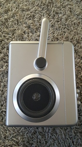 RCA Portable Karaoke Machine Model RK 1255 CD/ Graphics/Camera