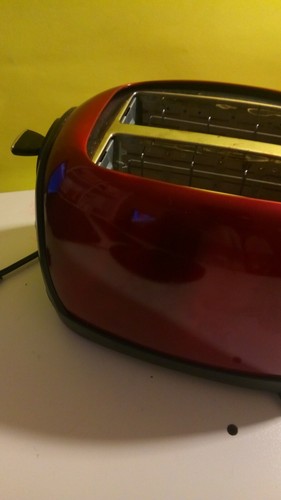 Oster Stainless Steel Jelly Bean 2-Slice Toaster With Cool Touch Exterior / RED