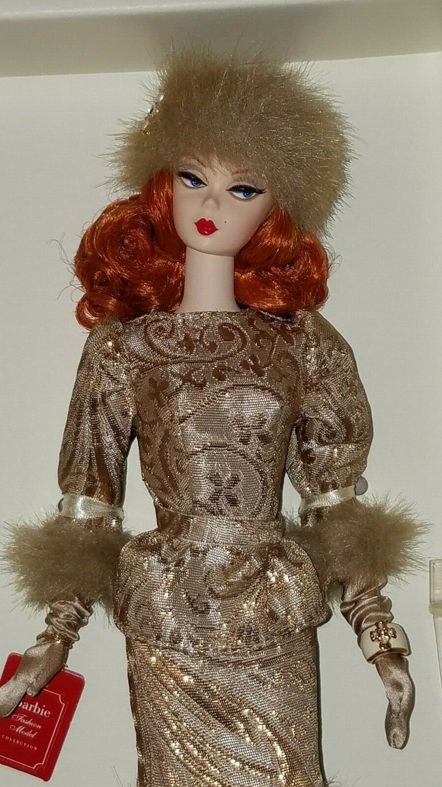 NRFB Ekaterina Silkstone Gold Barbie Fashion Model Coll Club Exclusive T7673