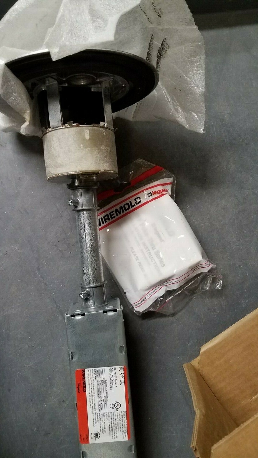 NEW Wiremold Legrand Furniture Feed Assembly  #RC7AFFTCAL Poke-Thru Device