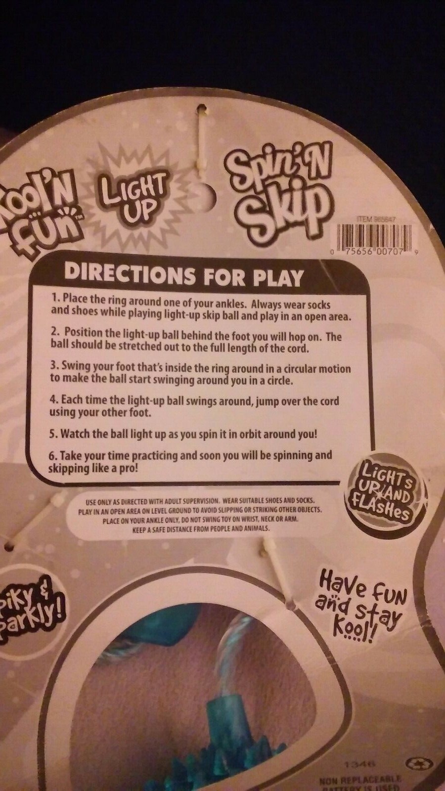 Blue Light up Spin N Skip New