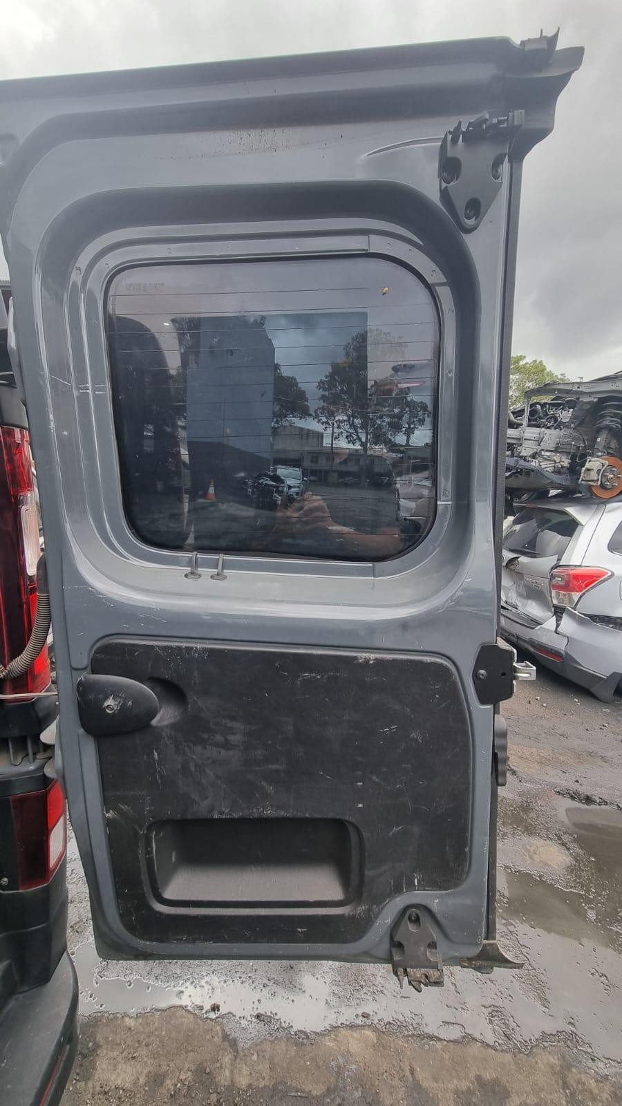 RENAULT TRAFIC 01/2015-12/2021 BUMPER GRILLE CENTRE X82 - thumbnail 10