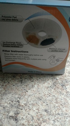 IsYoung Pet Fountain Premium Activated Carbon Filters 7 CT. Hard plastic bottom