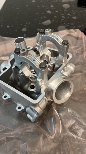 NEW GENUINE HONDA OEM CYLINDER HEAD 2016-2017 CRF250R 12010