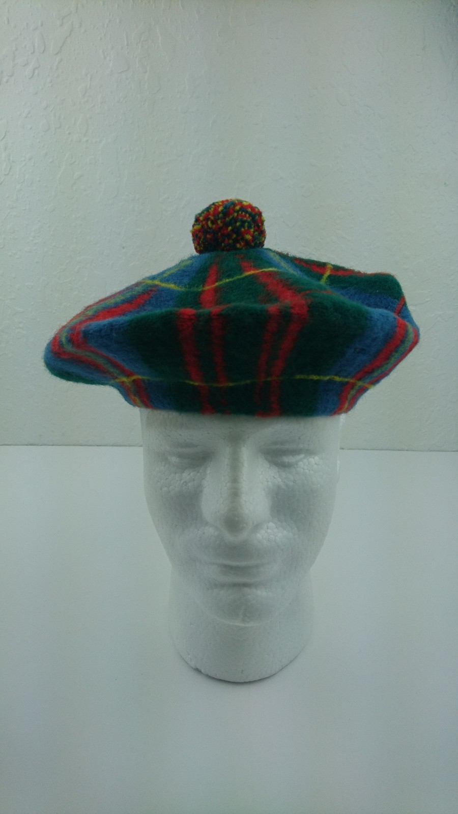 Vintage Scottish Men Wool Beret Golf Cap McDonald Of The Isle On Size Multicolor