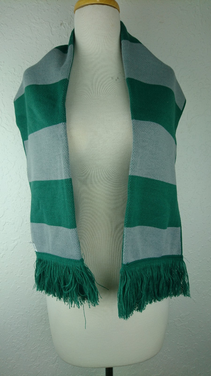 RARE Vintage American University of Rome Italy Winter Scarf Wolves G2