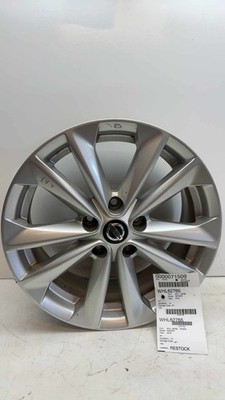Used Wheel fits: NISSAN ROGUE SPORT 17 18 19