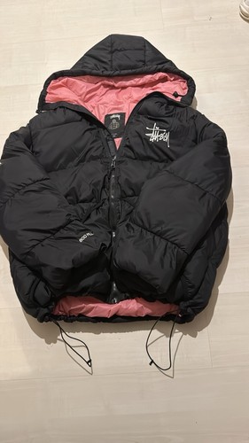 Black Stussy フード付きダウンジャケット Mサイズ ブラック/ピンク 