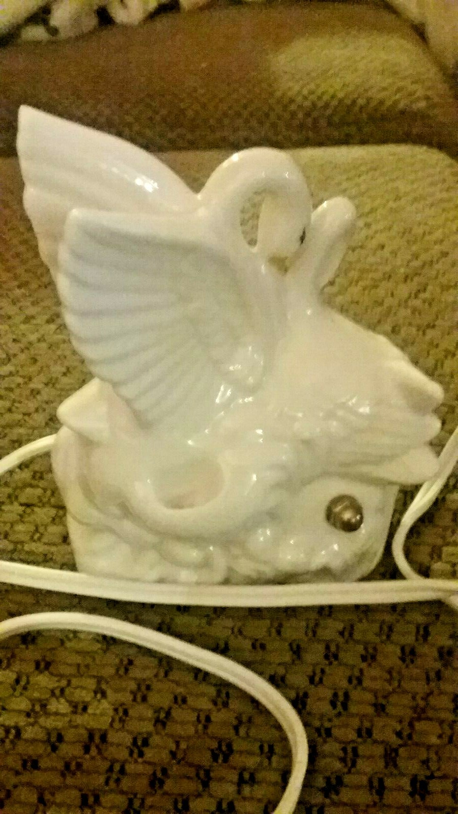 Porcelain Pair of Swans Lamp/Night Light w/On/Off Switch 4.75