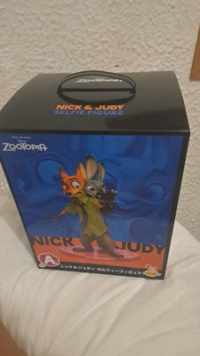 Disney Zootopia Nick Wilde & Judy Hopps selfie figure 20cm